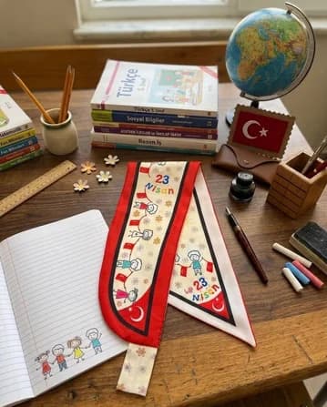 Tua İpek 23 Nisan Desenli Kravat Fular