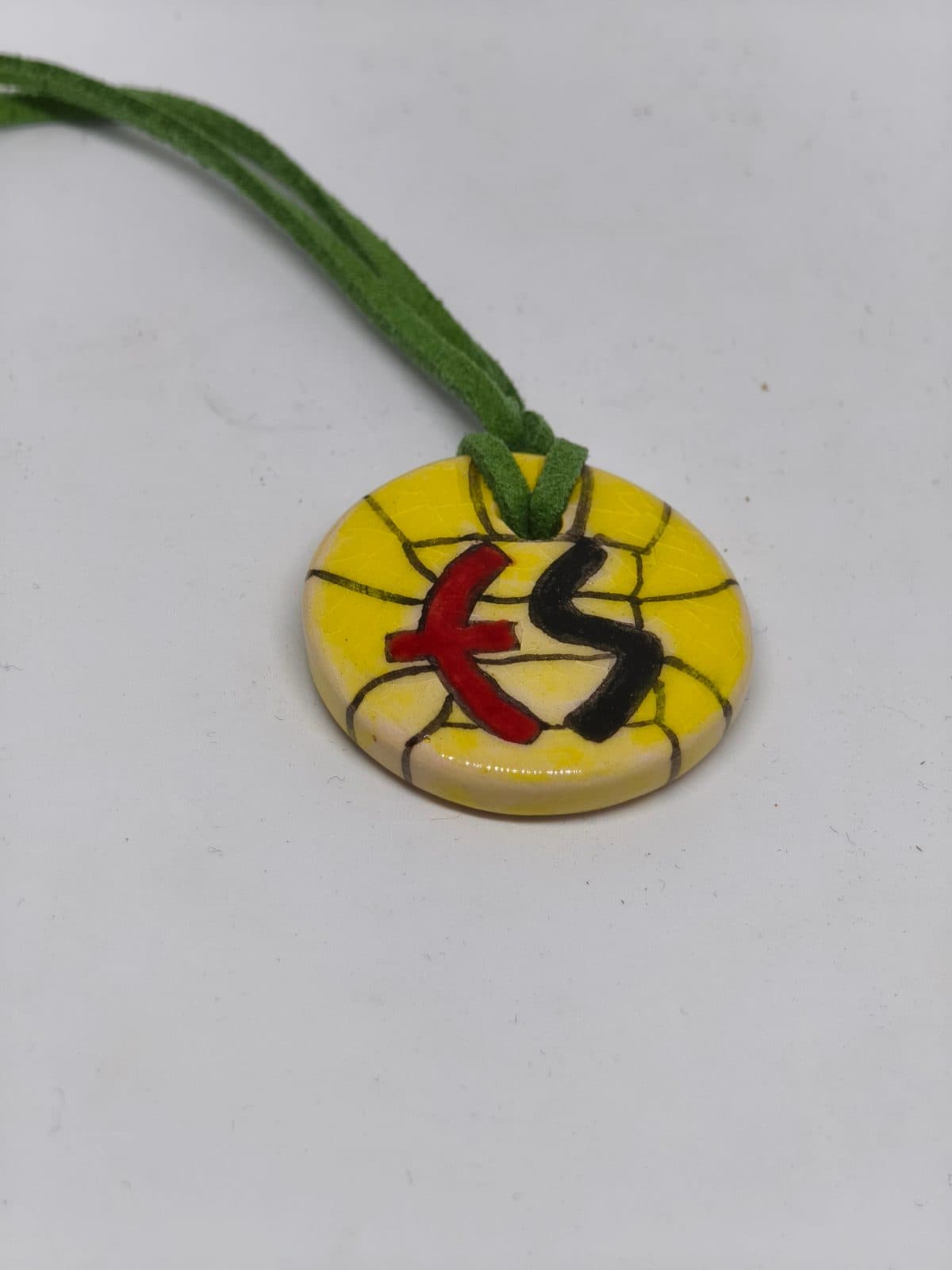 Sarı Yuvarlak “ES” Kolye